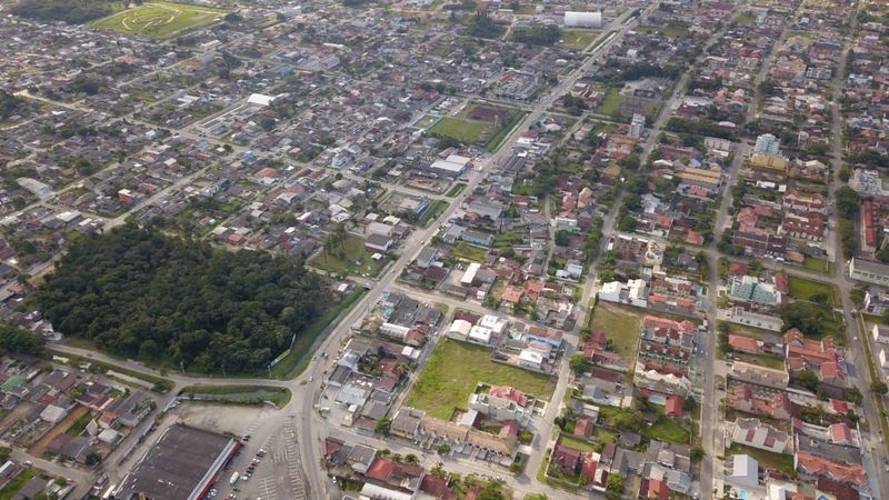 Arquivo:ParqueMunicipaldoTabuleiro Matinhos-PR.jpeg
